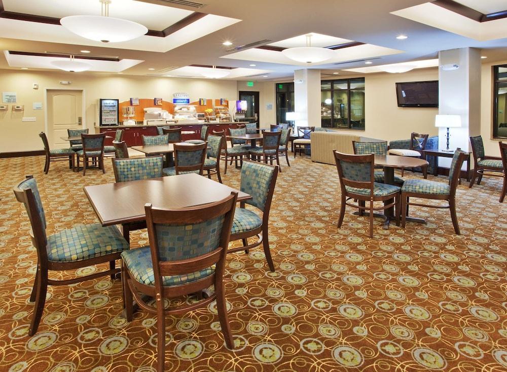Holiday Inn Express & Suites Merced - Yosemite Natl Pk Area By Ihg Luaran gambar
