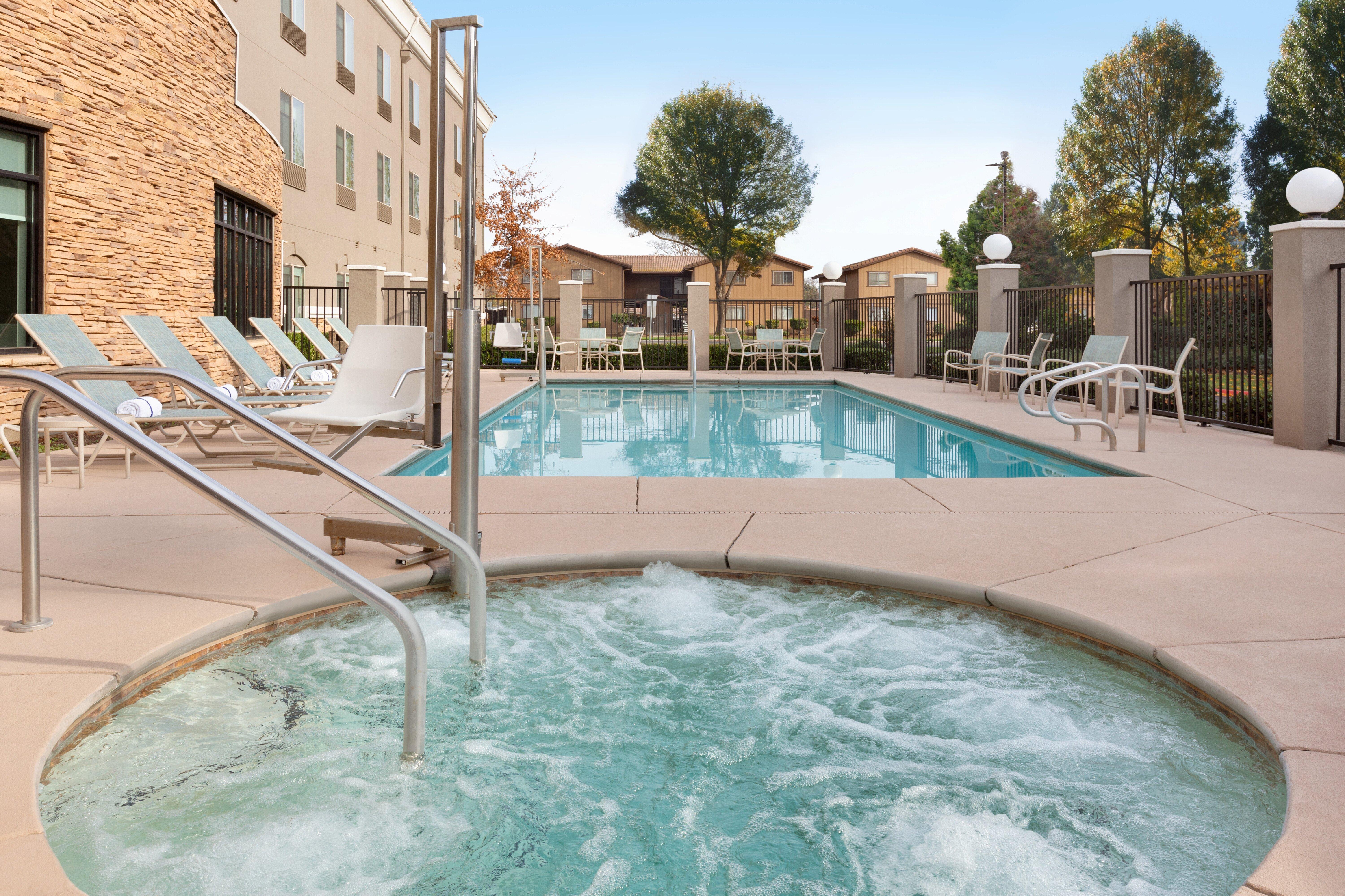 Holiday Inn Express & Suites Merced - Yosemite Natl Pk Area By Ihg Luaran gambar