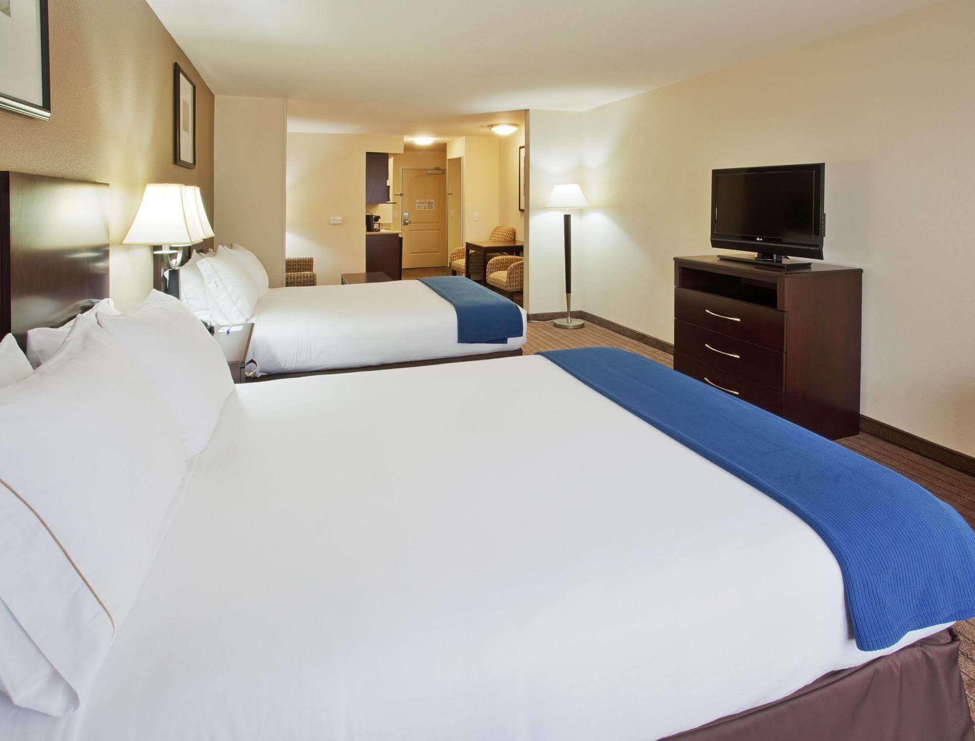 Holiday Inn Express & Suites Merced - Yosemite Natl Pk Area By Ihg Luaran gambar